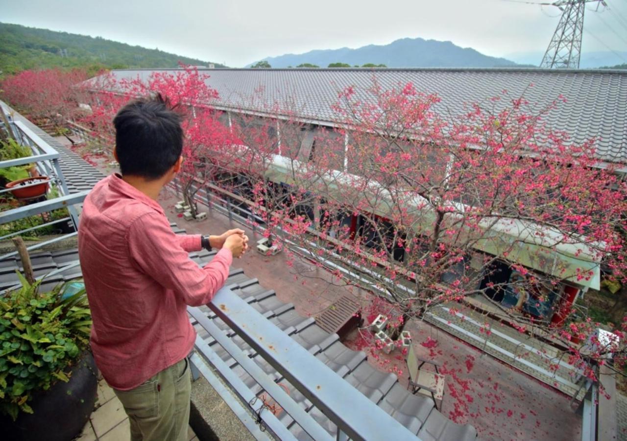 Sanyi Wei Wei Feng B&B Ngoại thất bức ảnh